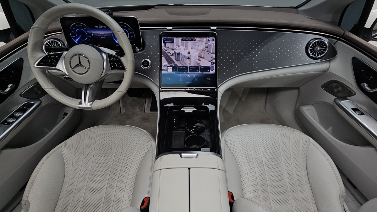 Mercedes-Benz EQE, 2023 — фото 6 из 12