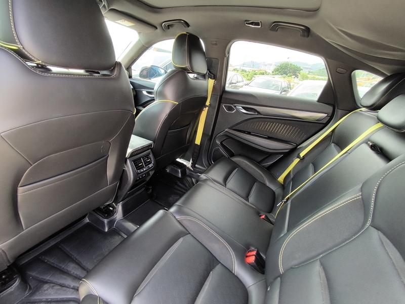 Geely Tugella S, 2022 — фото 8 из 9