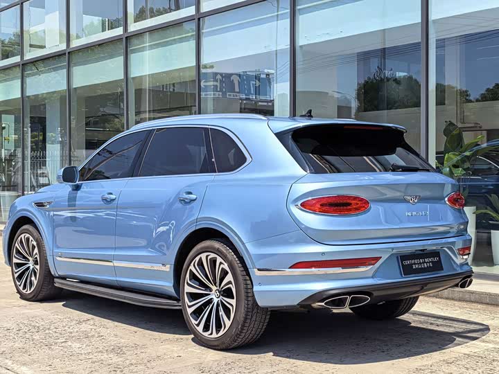 Bentley Bentayga, 2022 — фото 4 из 9