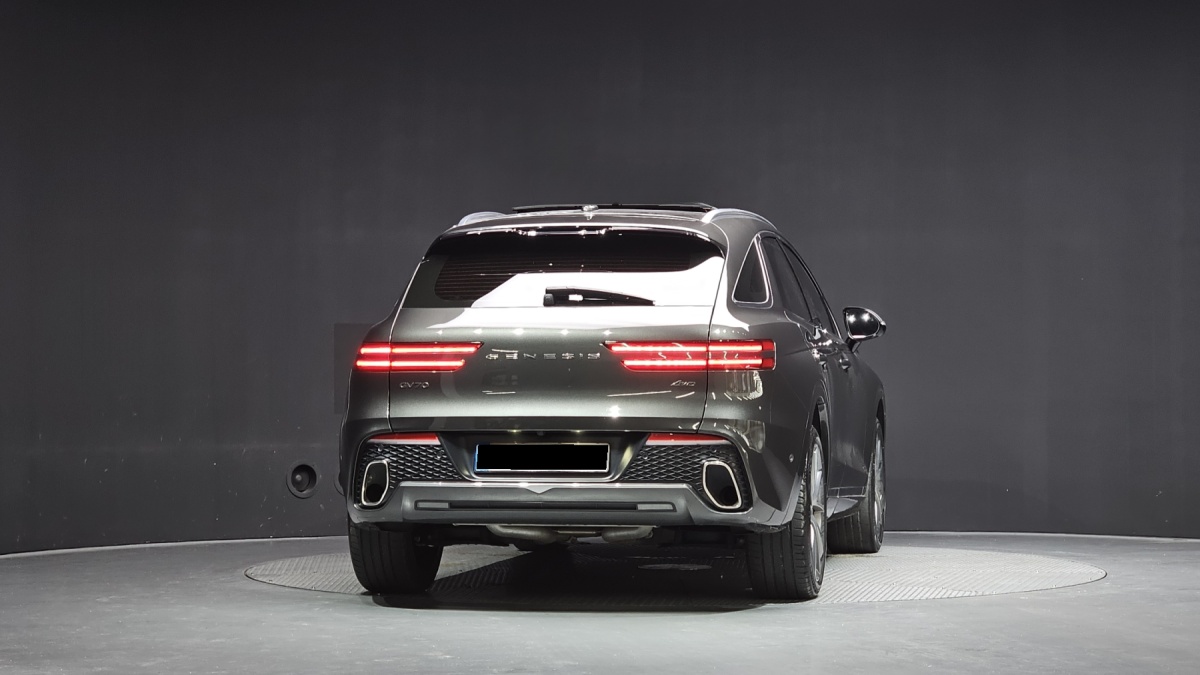 Genesis GV70, 2023 — фото 4 из 12