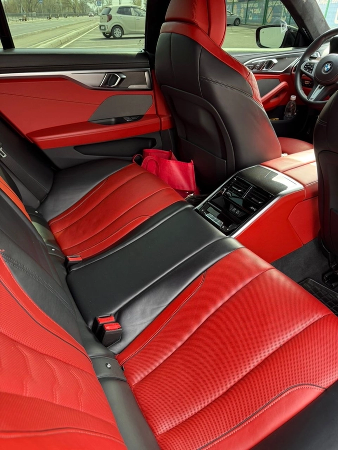 BMW M8, 2021 — фото 7 из 8