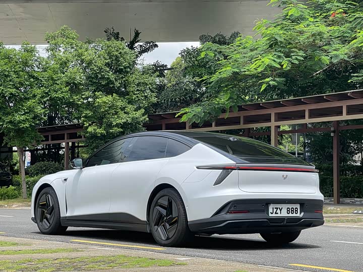 Geely Jiyue 07, 2024 — фото 5 из 9