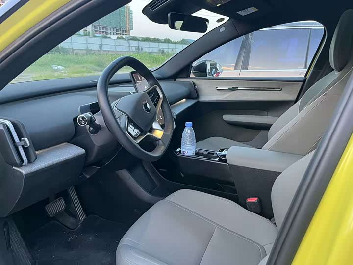 Volvo EX30, 2024 — фото 3 из 7