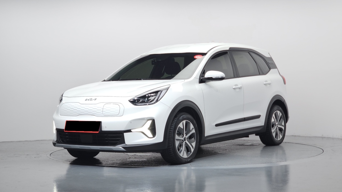 Kia Niro, 2023 — купить в Орле под ключ