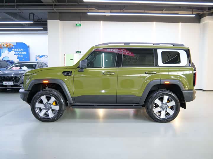 BAIC Beijing BJ40 Hybrid, 2025 — фото 3 из 9
