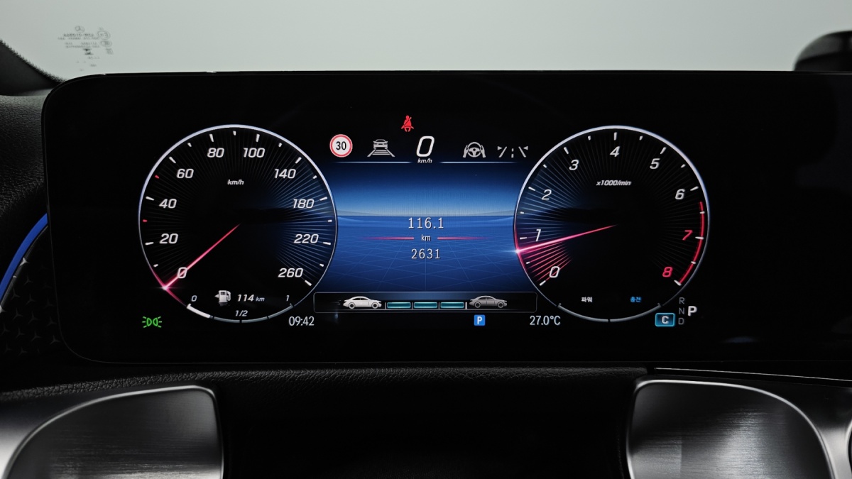 Mercedes-Benz GLB-Class, 2025 — фото 8 из 12