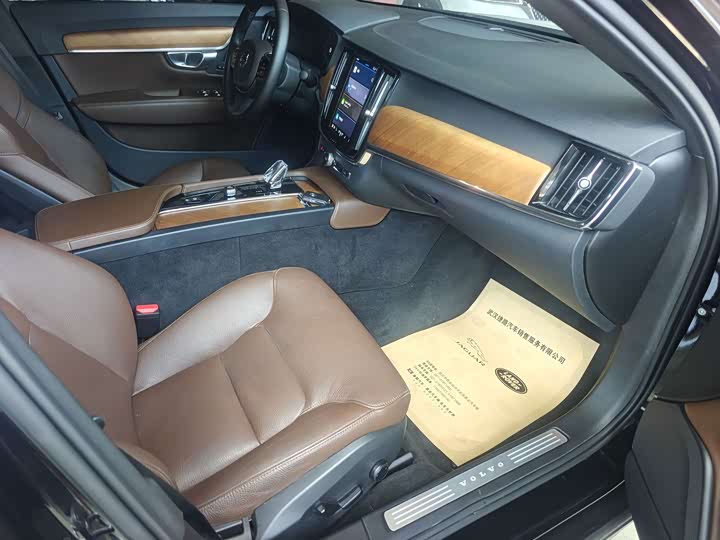 Volvo S90, 2023 — фото 7 из 9