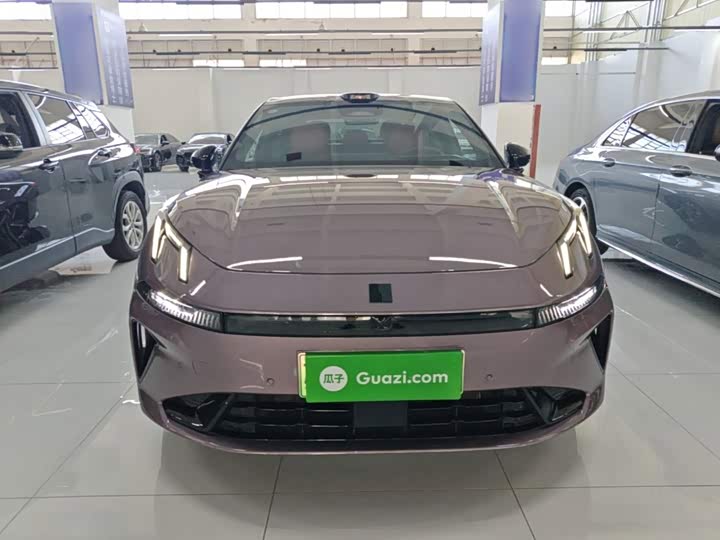 Lynk & Co 07 EM-P Hybrid, 2025 — фото 3 из 9