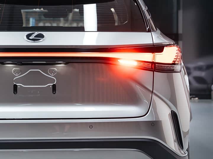 Lexus RX, 2025 — фото 6 из 9