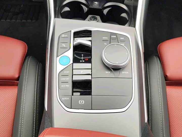 BMW i3, 2025 — фото 6 из 9