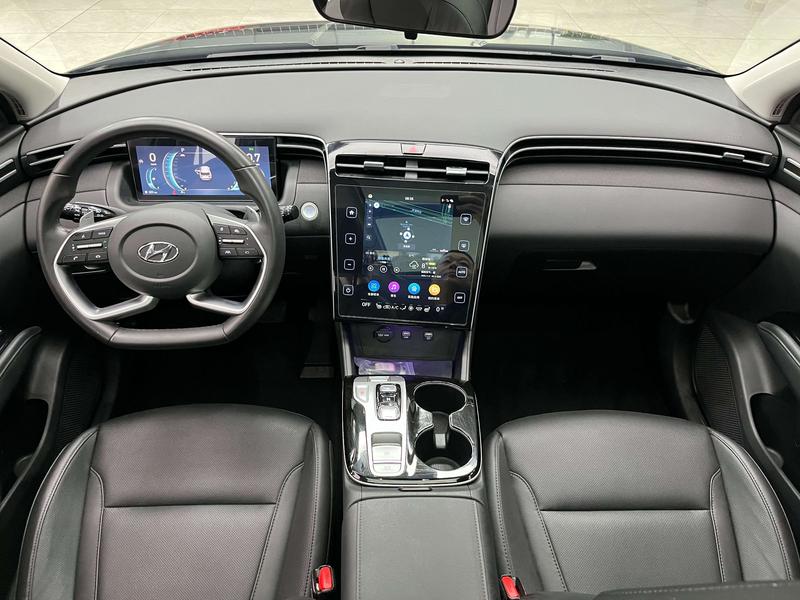 Hyundai Tucson L, 2022 — фото 8 из 12