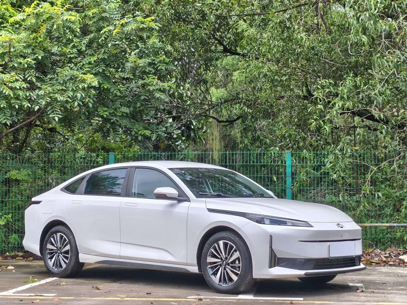 Changan Qiyuan (Nevo) A05, 2023 — фото 3 из 12