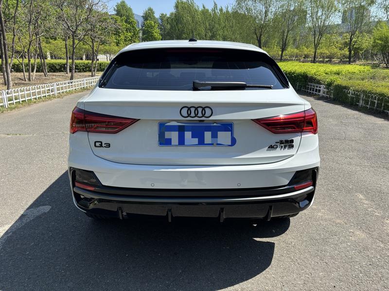 Audi Q3 Sportback, 2023 — фото 5 из 11
