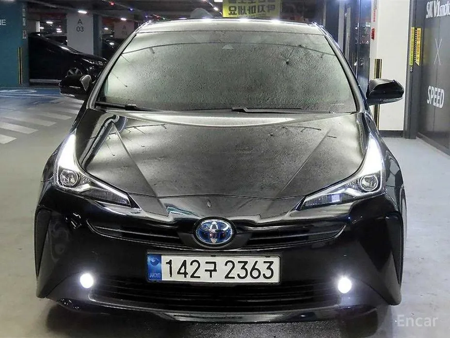 Toyota Prius, 2021 — фото 2 из 12