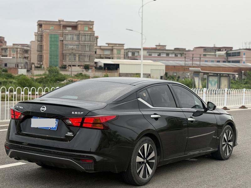 Nissan Teana, 2022 — фото 5 из 8