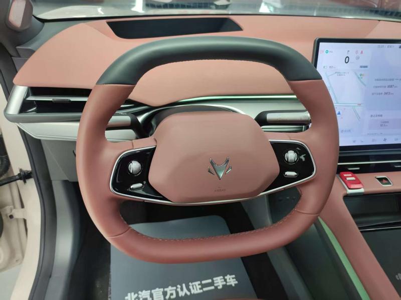 BAIC Arcfox Alpha S5, 2025 — фото 10 из 12