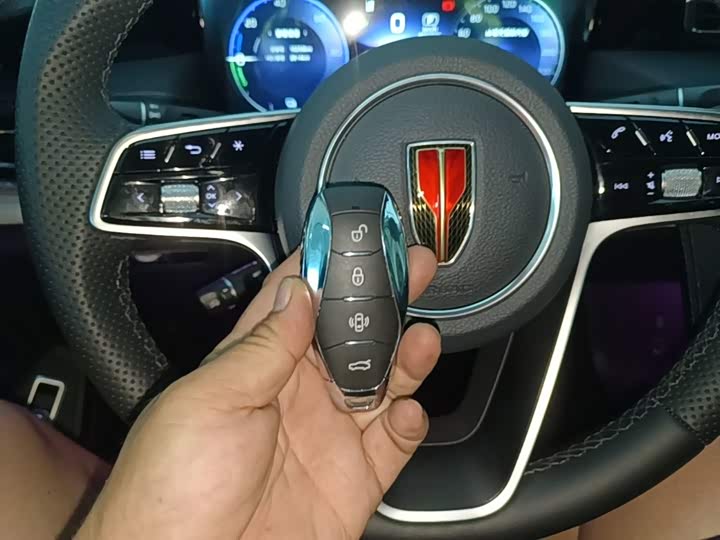 Hongqi H5 Hybrid, 2025 — фото 9 из 9