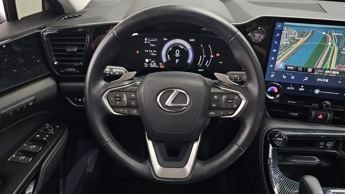 Lexus NX, 2023 — фото 12 из 12