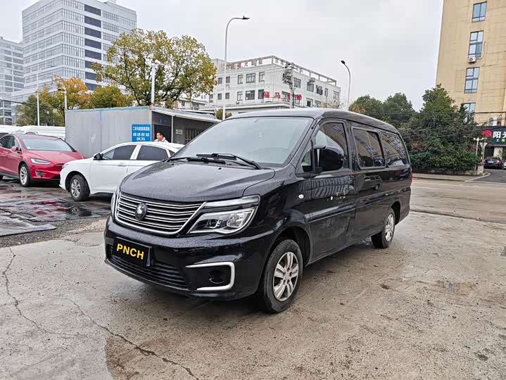 Dongfeng Forthing Lingzhi M5, 2022 — купить в Санкт-Петербурге под ключ