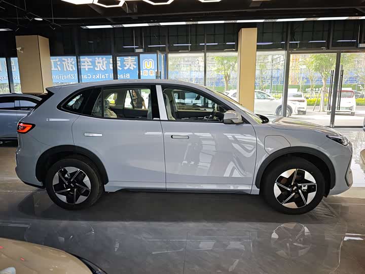 Geely Galaxy E5, 2026 — фото 3 из 9