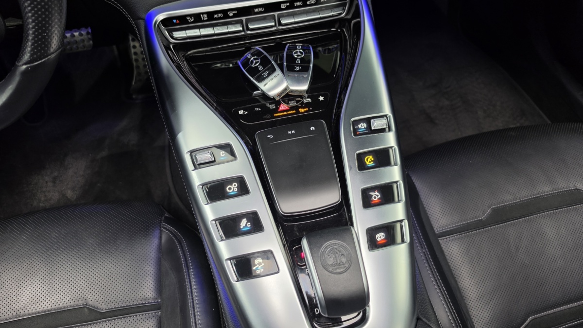 Mercedes-Benz AMG GT, 2022 — фото 9 из 12