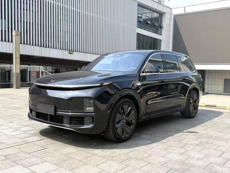 LiXiang L9, 2023 — купить в Саратове под ключ