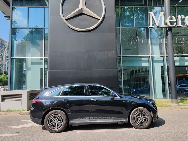 Mercedes-Benz EQC, 2021 — фото 7 из 9