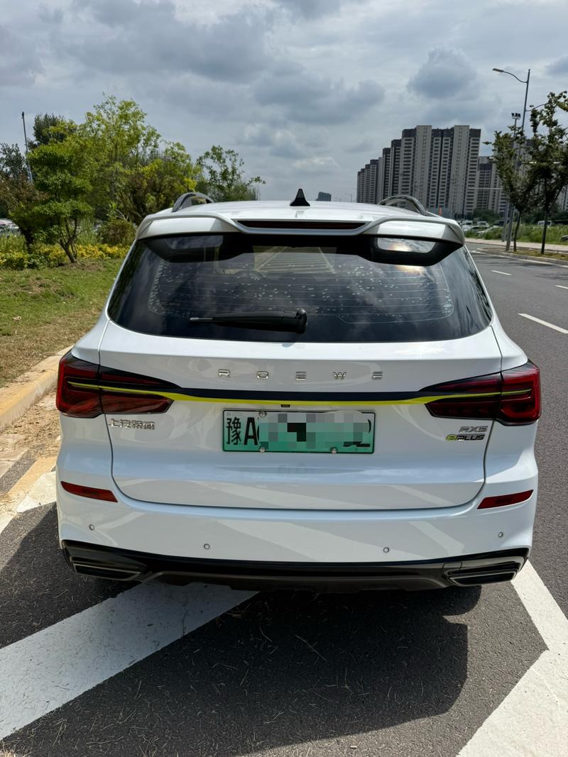 Roewe RX5 Hybrid, 2022 — фото 6 из 10