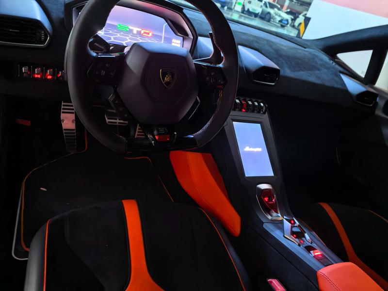 Lamborghini Huracán, 2022 — фото 4 из 7