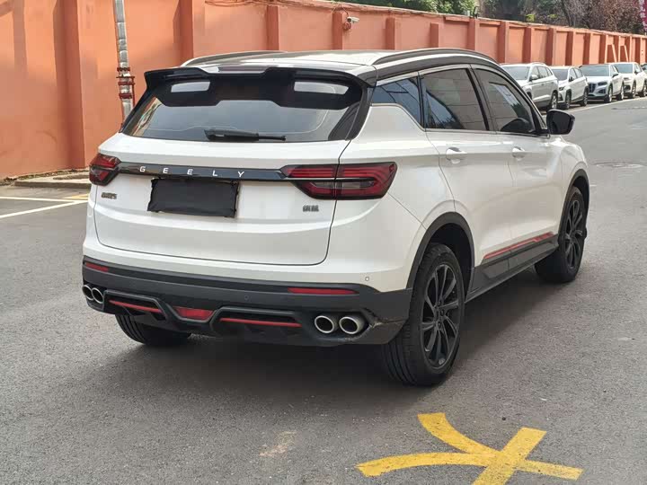 Geely Coolray, 2022 — фото 4 из 9