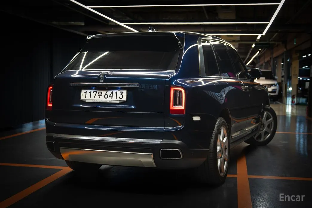 Rolls-Royce Cullinan, 2022 — фото 4 из 12