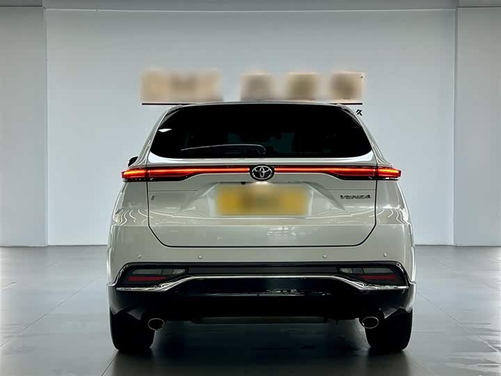 Toyota Venza, 2022 — фото 5 из 9