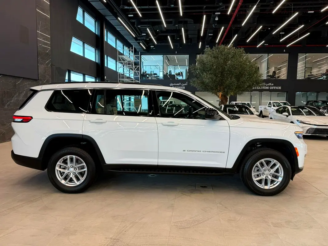 Jeep Cherokee, 2025 — фото 4 из 10