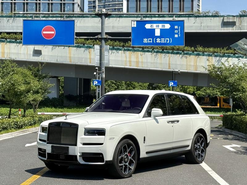 Rolls-Royce Cullinan, 2023 — купить в Чебоксарах под ключ