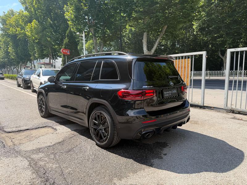 Mercedes-Benz GLB-Class AMG, 2025 — фото 4 из 10