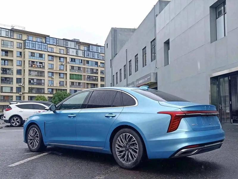 Hongqi H5, 2022 — фото 4 из 10