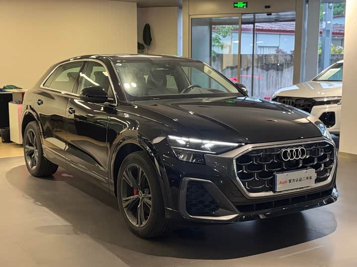 Audi Q8, 2025 — фото 3 из 9
