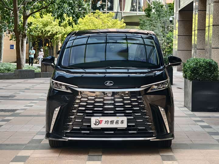 Lexus LM, 2023 — купить в Нижнем Новгороде под ключ
