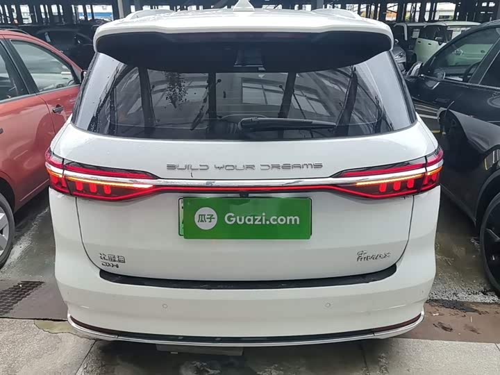 BYD Song Max Hybrid, 2022 — фото 6 из 9