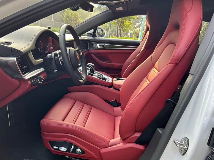 Porsche Panamera, 2023 — фото 8 из 9