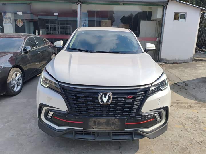 Changan CS85 Coupe, 2022 — фото 3 из 9