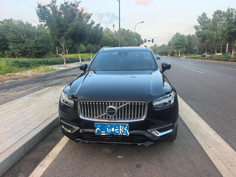 Volvo XC90, 2023 — фото 2 из 9