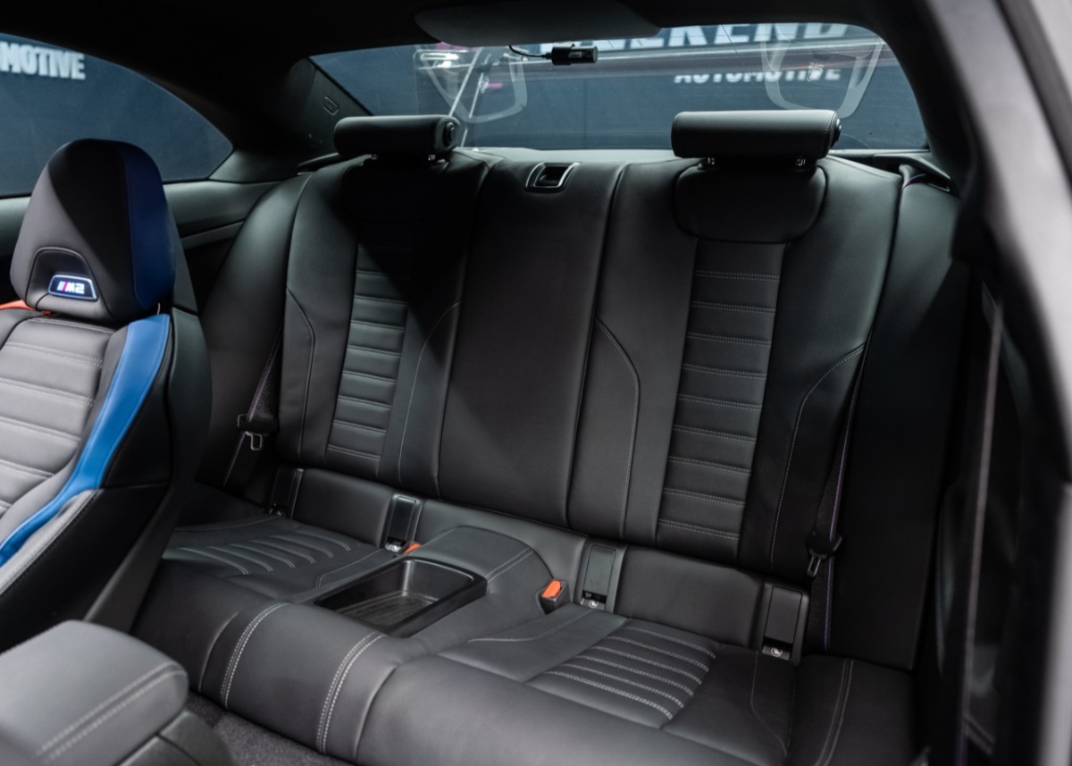 BMW M2, 2025 — фото 7 из 9