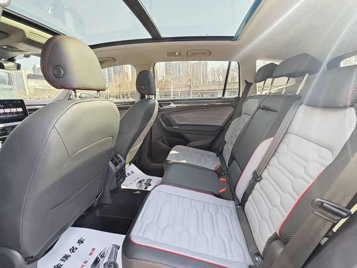Volkswagen Tiguan L Hybrid, 2021 — фото 5 из 7