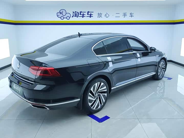 Volkswagen Magotan GTE Hybrid, 2024 — фото 3 из 9