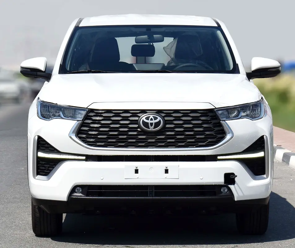 Toyota Innova, 2025 — фото 2 из 10