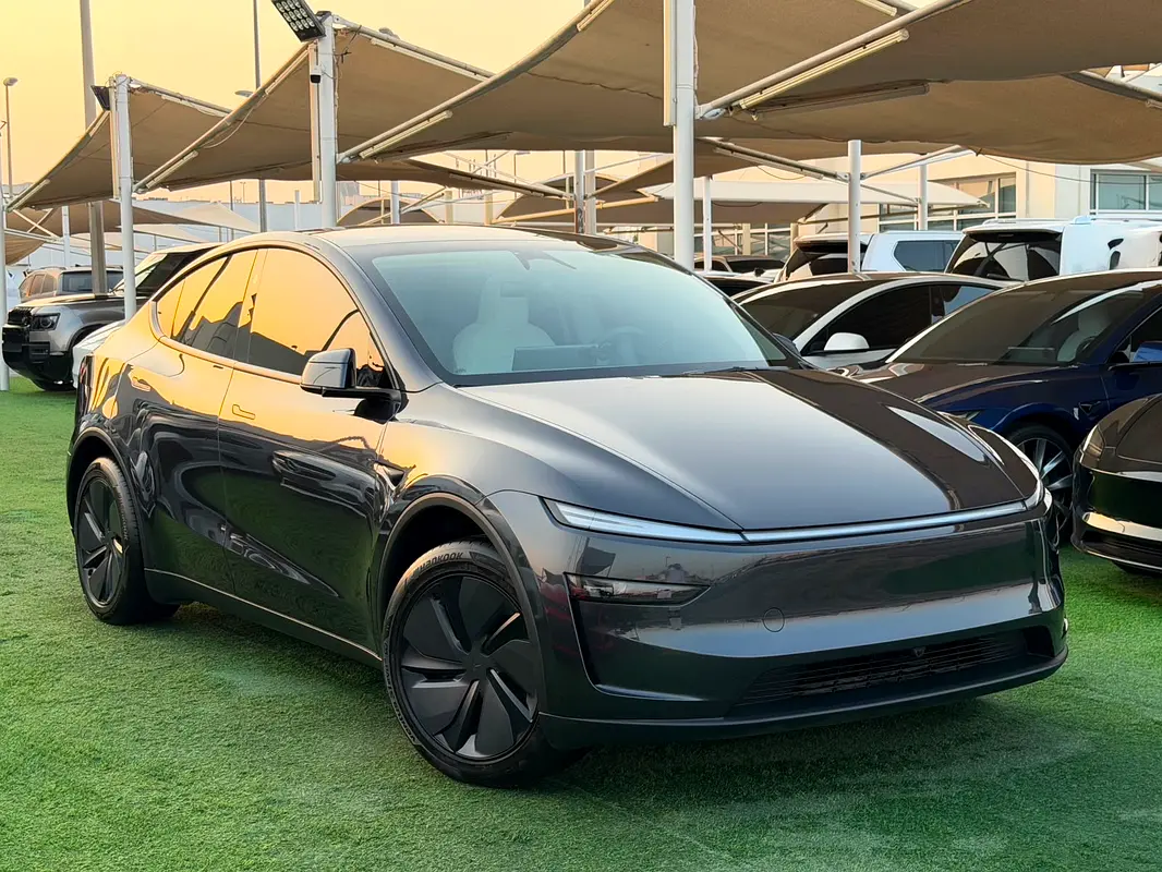 Tesla Model Y, 2026 — фото 2 из 10