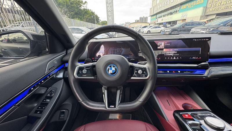 BMW i5, 2024 — фото 10 из 12