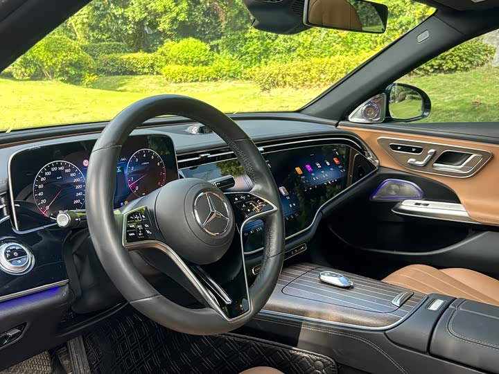 Mercedes-Benz E-Class, 2024 — фото 8 из 9