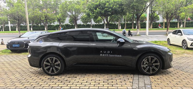 Audi × SAIC E5 Sportback, 2025 — фото 7 из 10